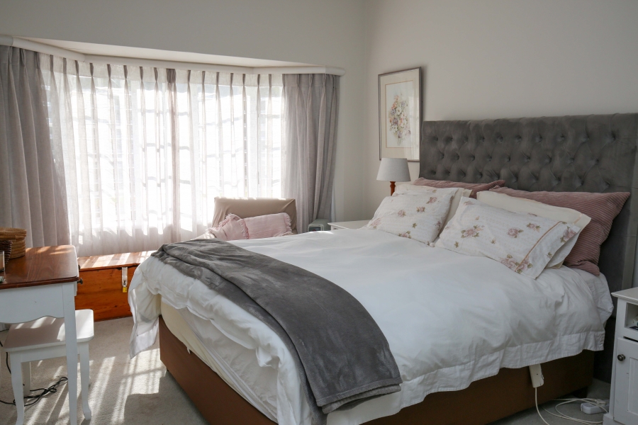 3 Bedroom Property for Sale in River Club Western Cape